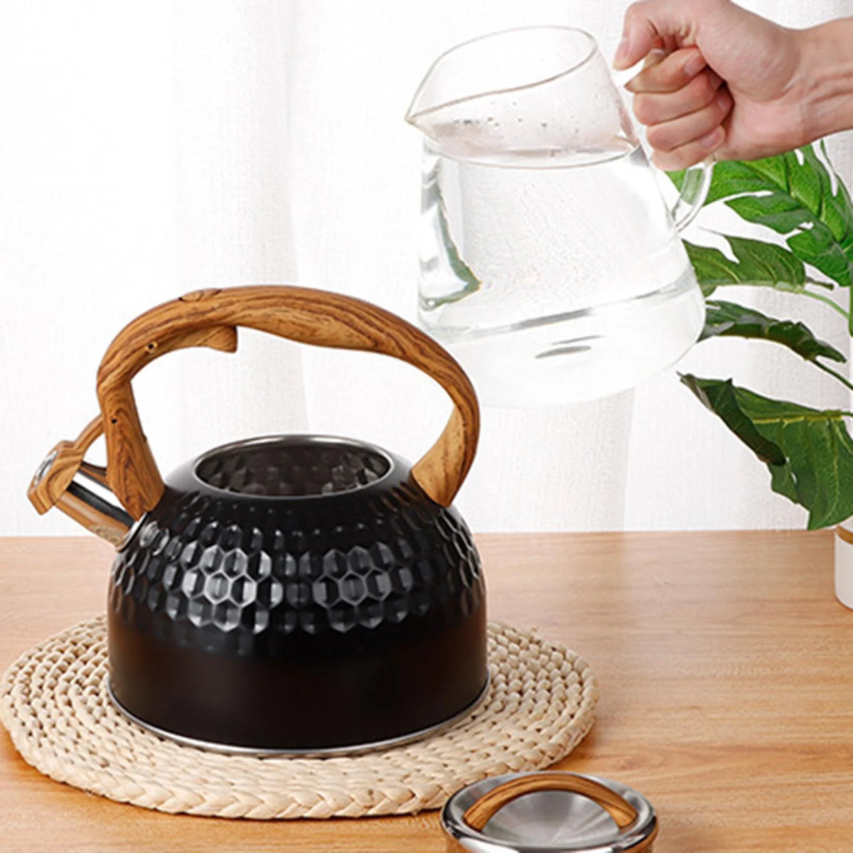 Black Stainless Steel Whistling Tea Pot U147