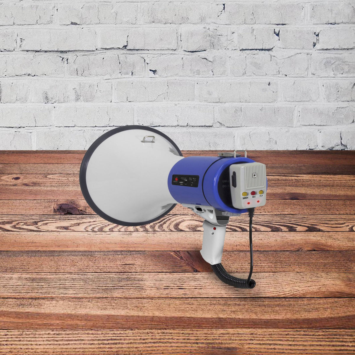 Megaphone with Siren and USB/SD Input V8100