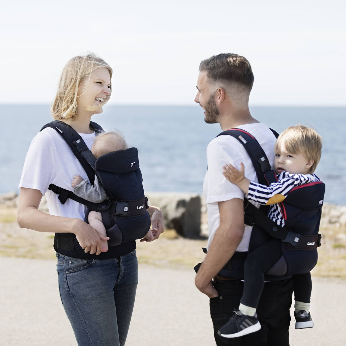 Blue Baby Carrier Q4088
