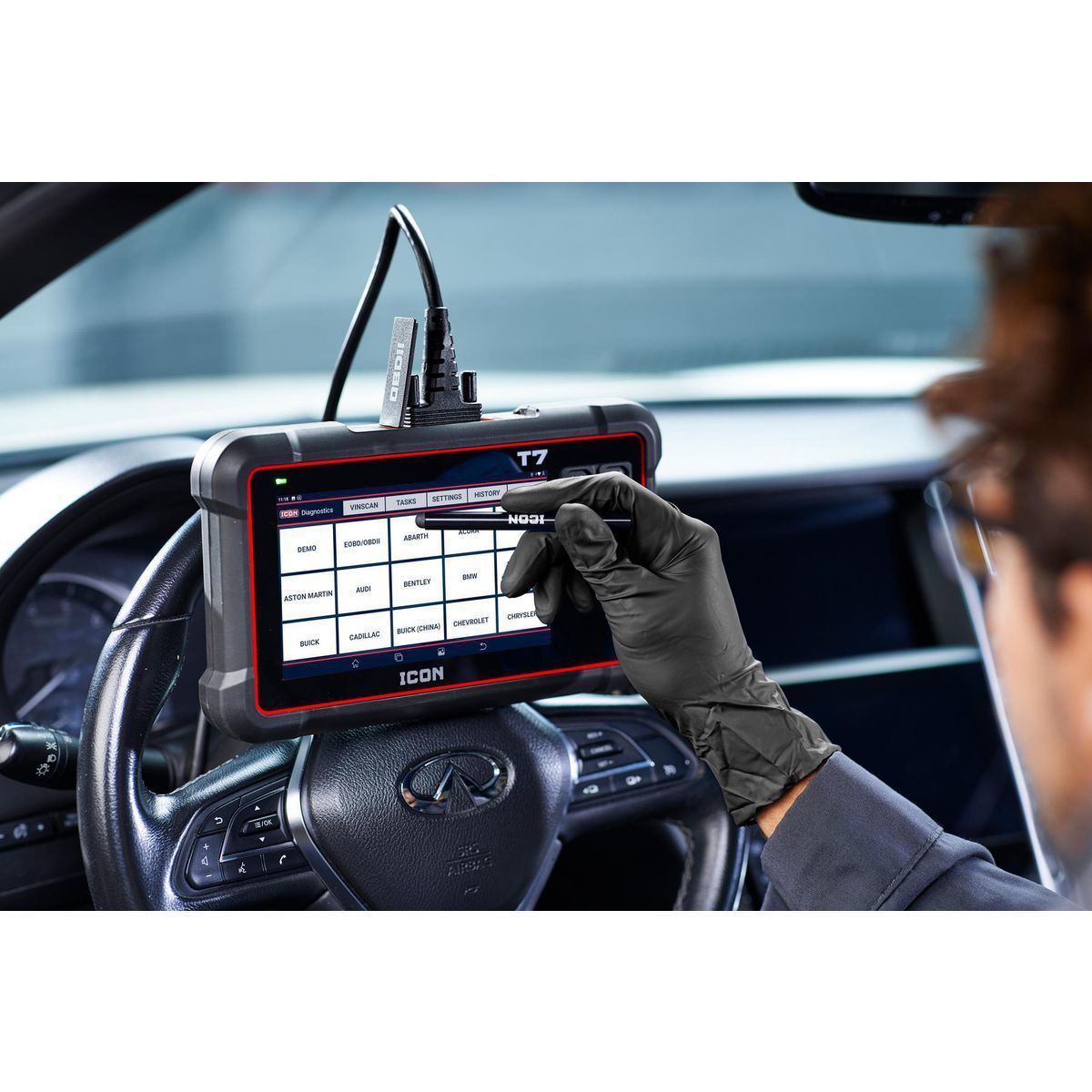 Professional Wired Diagnostic Scanner F55915