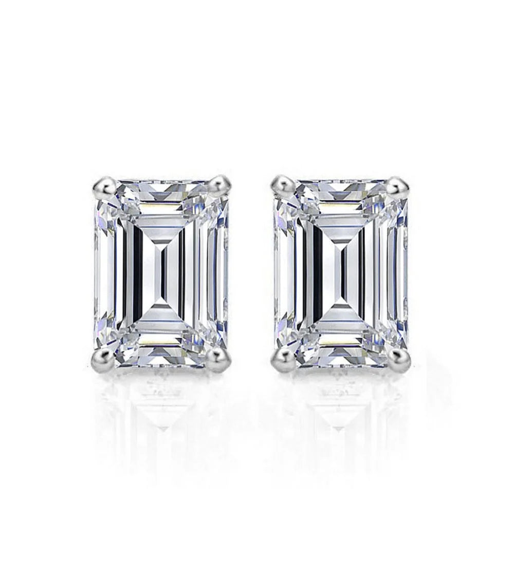 18K White Gold Diamond Stud Earrings E761