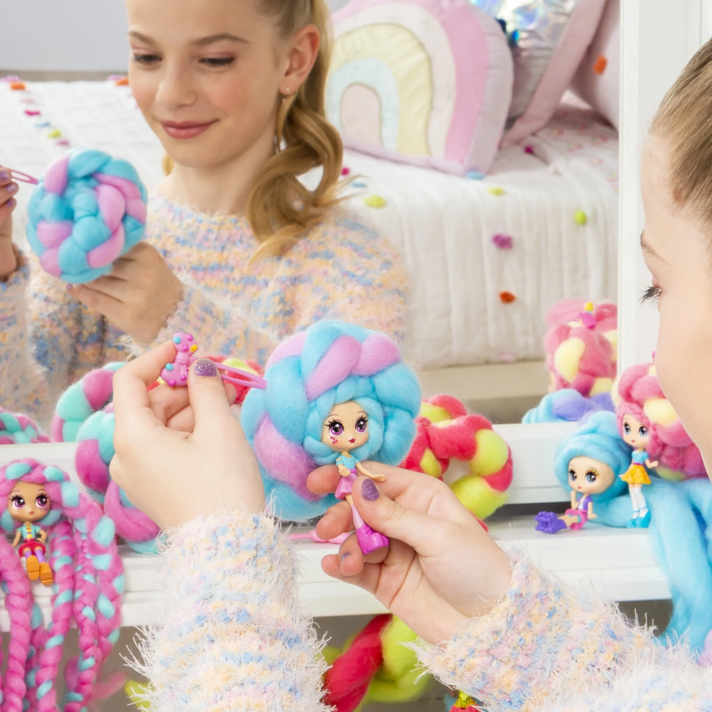 3" Scented Collectible Surprise Doll with Accessories B880059